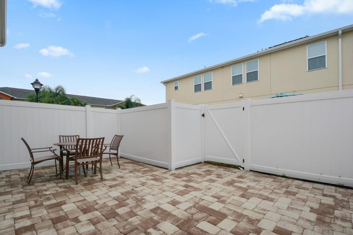 Four Bedrooms Townhouse 5102 Hébergement de vacances *